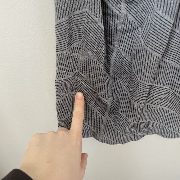 Lululemon Swiftly Tech Tank Top Stripe Size 6 - Picture 3 of 6